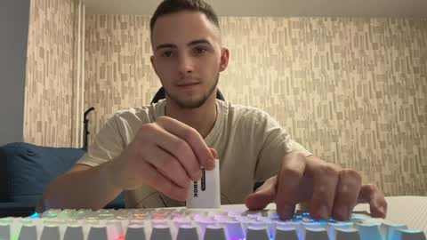 Golden boyyy21 online show from January 31, 2025, 3:11 pm