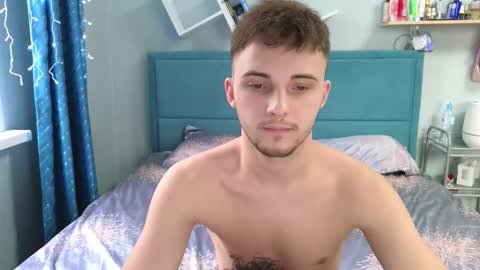 Golden boyyy21 online show from February 15, 2026, 10:03 am