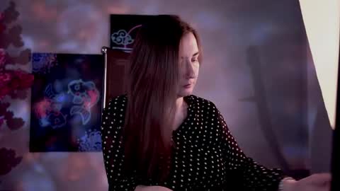 Gloria online show from May 19, 2026, 8:20 am