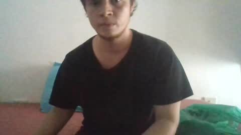 Snapshot of goldenboy207 chatting on April 12, 2026, 2:11 pm goldenboy207 online show from April 12, 2026, 2:11 pm