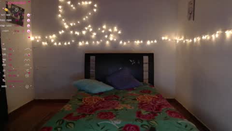 goldencandycotton online show from February 13, 2025, 7:24 am