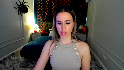 Olivia online show from October 30, 2025, 4:14 am