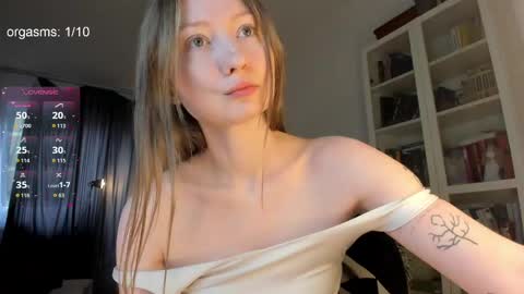SOPHIE online show from April 21, 2026, 5:36 am