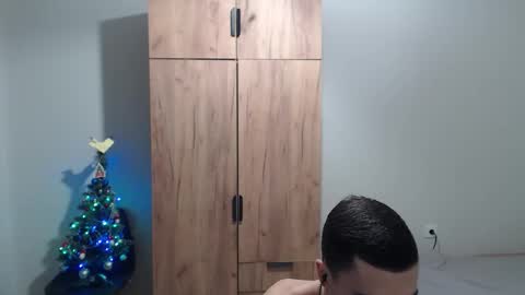 goodgg229975 online show from January 14, 2026, 2:33 pm