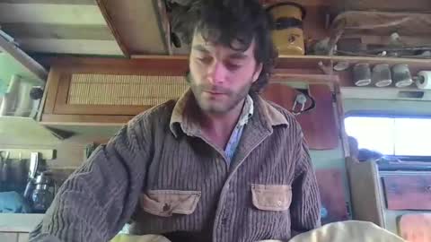 gooleek online show from April 19, 2026, 7:40 am