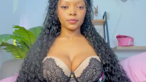 Dominique online show from February 21, 2025, 2:06 am