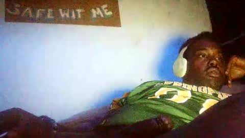 Snapshot of goonergreen chatting on October 20, 2025, 8:04 am GoonerGreen online show from October 20, 2025, 8:04 am