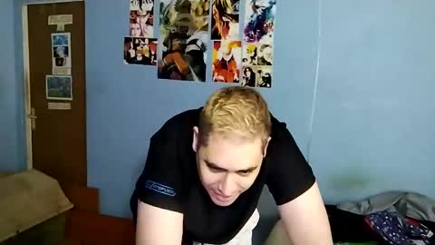 Snapshot of gorak32 chatting on December 25, 2024, 1:09 pm GoraK online show from December 25, 2024, 1:09 pm