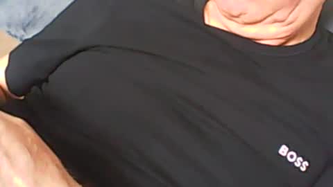 Snapshot of gorama44 chatting on February 17, 2025, 1:10 pm gorama44 online show from February 17, 2025, 1:10 pm