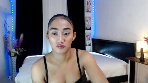 gorgeous_nicole online show from February 12, 2025, 6:19 pm