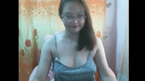 gorgeousmama online show from October 17, 2025, 4:37 am