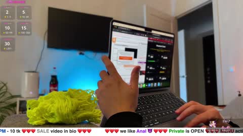 Baby online show from January 31, 2025, 8:22 am