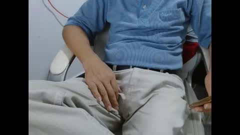 Andres online show from October 28, 2025, 6:54 pm