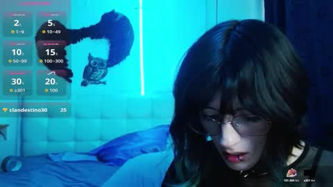 Snapshot of goth_minerva chatting on September 19, 2025, 1:45 pm goth_minerva online show from September 19, 2025, 1:45 pm