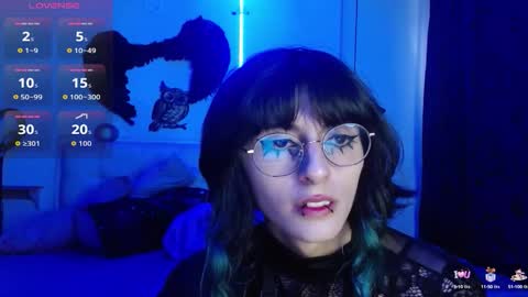 Snapshot of goth_minerva chatting on September 24, 2025, 1:58 pm goth_minerva online show from September 24, 2025, 1:58 pm