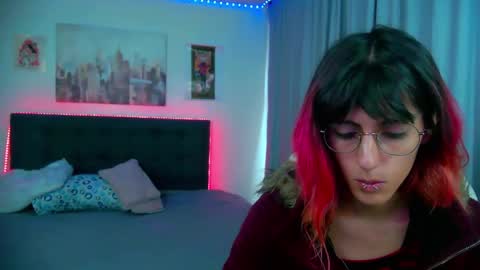 goth_minerva online show from March 18, 2026, 1:47 pm