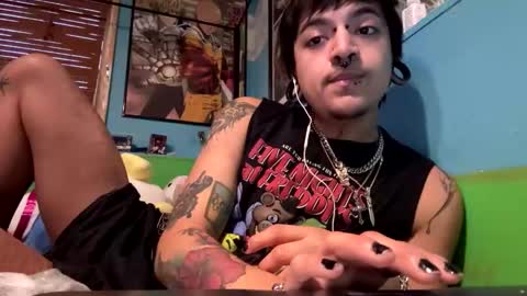Gothboitoy online show from December 29, 2024, 10:25 pm