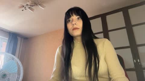 gothickq online show from May 7, 2026, 10:53 am