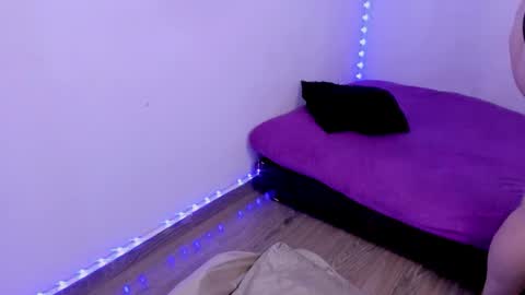 Laia  online show from January 9, 2026, 5:21 am