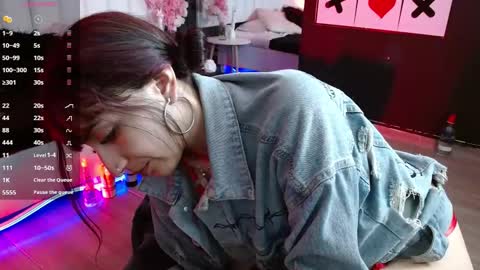 Meredith Alessandra online show from November 11, 2025, 4:56 am