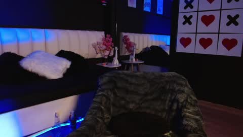 Meredith Alessandra online show from June 4, 2026, 4:29 am