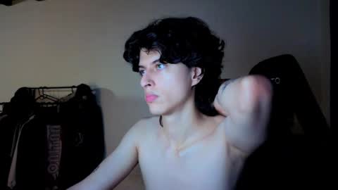 angelito tu novio online show from January 5, 2026, 11:30 pm