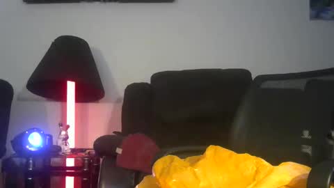 gr8peephole online show from April 22, 2026, 11:39 pm