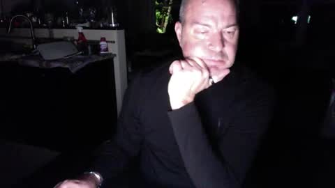 Brett online show from April 30, 2026, 4:52 am