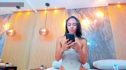 Snapshot of grace_daviss chatting on October 25, 2025, 11:29 am  GRACE online show from October 25, 2025, 11:29 am