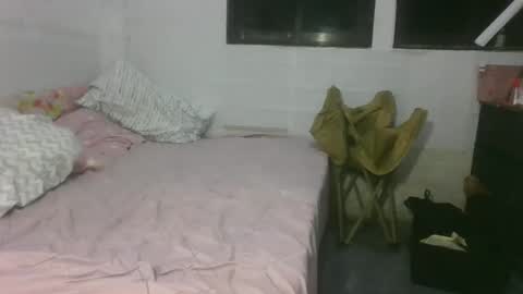 luckygirl online show from September 23, 2025, 7:06 pm