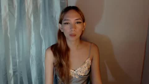 Snapshot of grace_for_youuu chatting on October 9, 2025, 5:22 pm HoneyGrace online show from October 9, 2025, 5:22 pm