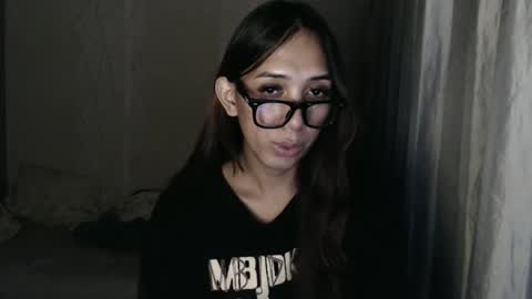 Snapshot of grace_for_youuu chatting on March 23, 2026, 4:11 pm HoneyGrace online show from March 23, 2026, 4:11 pm