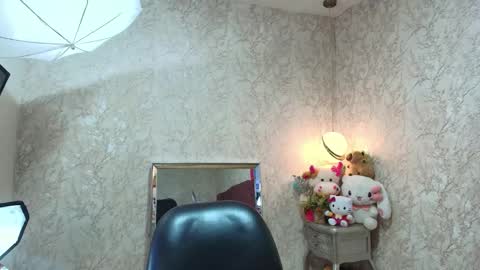 Snapshot of graceblu chatting on February 9, 2026, 4:05 am Grace online show from February 9, 2026, 4:05 am