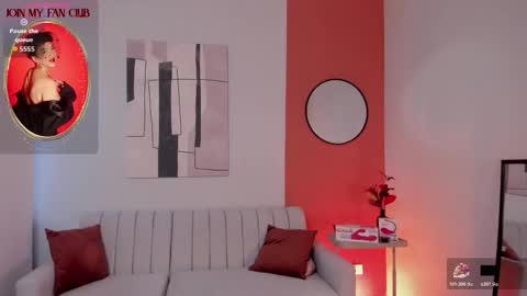 Zuly online show from December 19, 2025, 9:11 pm