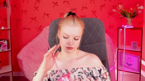 Grace Glamour online show from January 22, 2025, 11:34 am