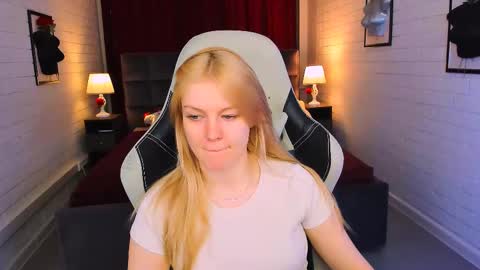 Grace Glamour online show from February 25, 2025, 5:41 am