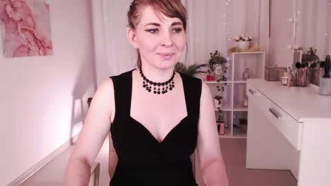 Snapshot of gracelure chatting on January 14, 2025, 6:02 am Grace online show from January 14, 2025, 6:02 am