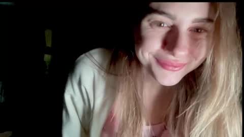 gracetorrezz online show from February 21, 2025, 4:51 am