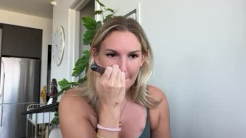 Gracie Mae online show from September 17, 2025, 5:25 pm