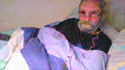 Snapshot of grandpa_mark chatting on February 5, 2025, 4:06 am Mark online show from February 5, 2025, 4:06 am