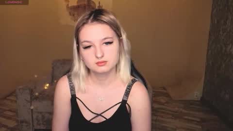 grase_neon online show from February 10, 2026, 8:51 am