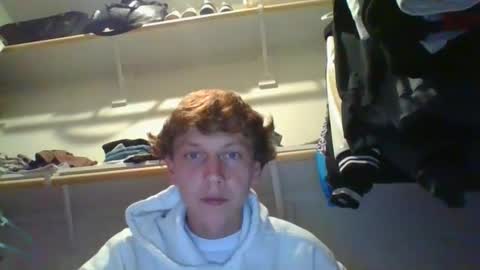 Snapshot of grateful_booty chatting on September 30, 2025, 3:06 pm grateful_booty online show from September 30, 2025, 3:06 pm