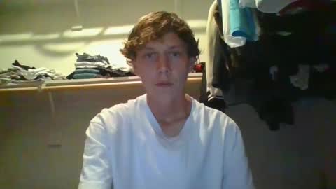 Snapshot of grateful_booty chatting on October 6, 2025, 5:43 pm grateful_booty online show from October 6, 2025, 5:43 pm