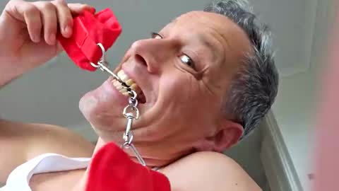 grattitude online show from December 18, 2025, 8:42 am