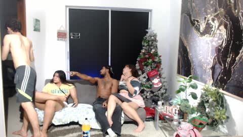 grecia_millercol online show from December 17, 2024, 3:28 am