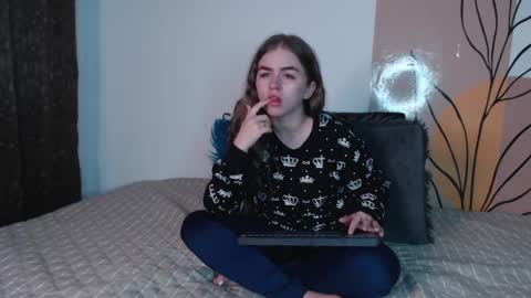  GRECIA  online show from December 10, 2024, 10:47 pm