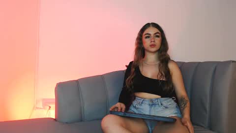  GRECIA  online show from February 3, 2025, 1:30 am