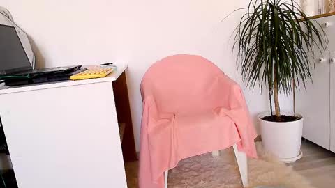 Alex and Ella online show from January 16, 2025, 9:05 am