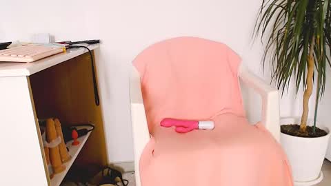 Alex and Ella online show from February 7, 2025, 9:16 am