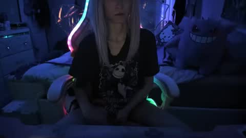 GreenEyedLovexo online show from February 27, 2025, 5:45 am